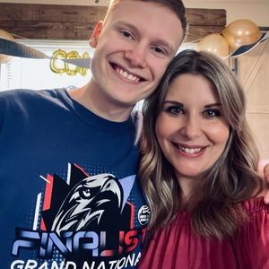 Meet your Posher, Stefanie